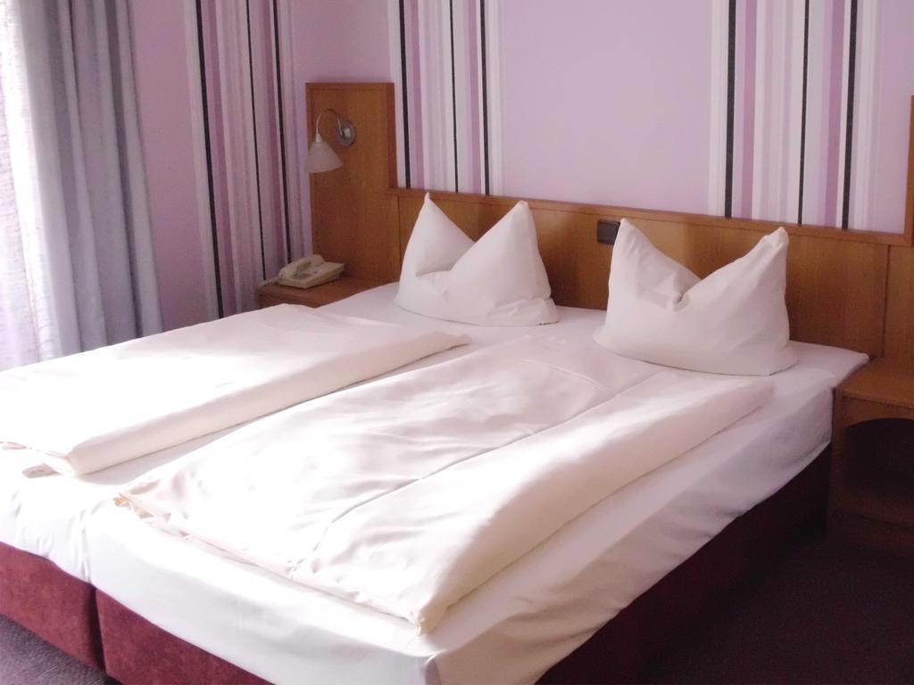 Mucha Ohg Hotel Sembziner Hof Klink Rom bilde