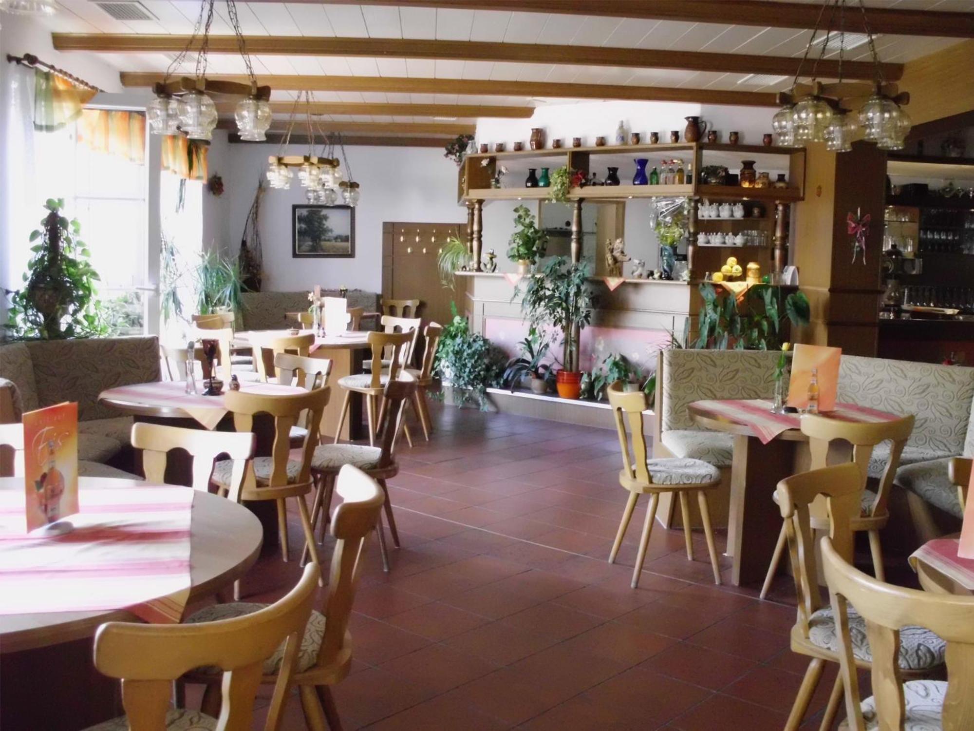 Mucha Ohg Hotel Sembziner Hof Klink Eksteriør bilde